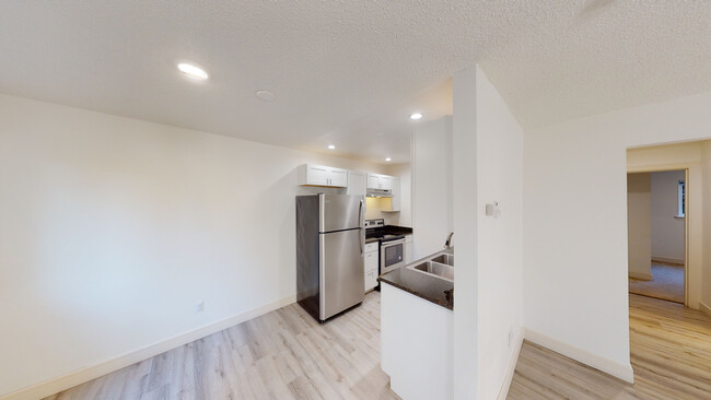 Building Photo - Aspire 160 Apartments
