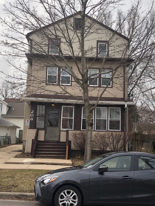 Foto del edificio - 206 N Sixth St.