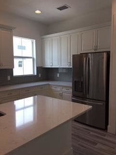 Building Photo - 8086 Hobbes Way