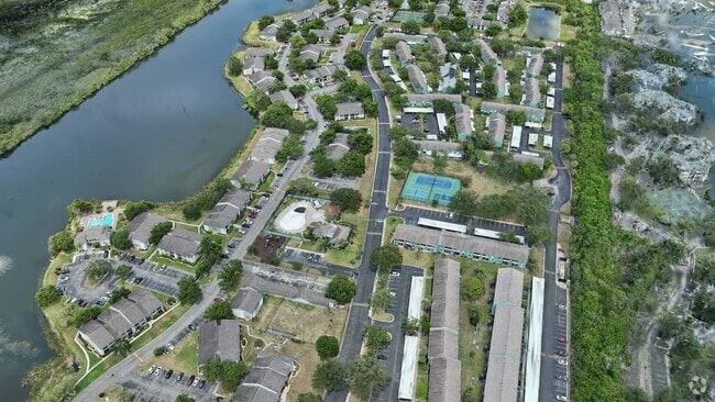  - Lincoln Shores Apartments