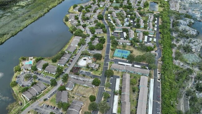  - Lincoln Shores Apartments
