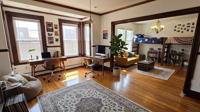 Foto del edificio - 547 Talbot Ave