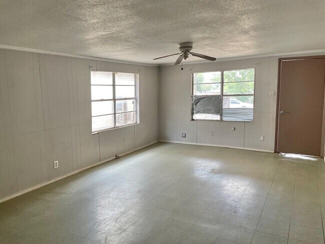 Building Photo - 806 O'Kane St