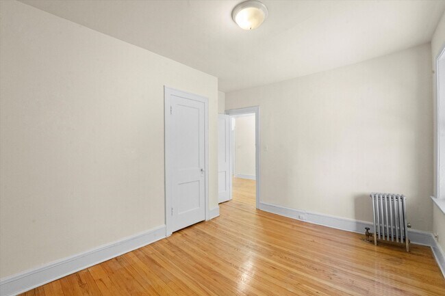 Foto del edificio - 2322 N Spaulding Ave