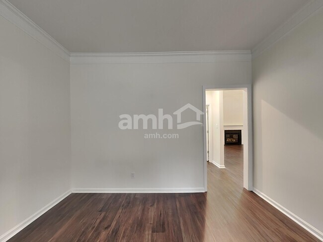 Foto del edificio - 3807 Bridlington Dr