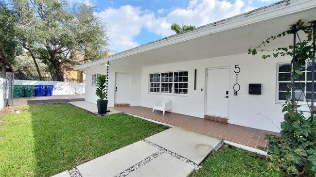 Foto del edificio - 510 NE 66th St