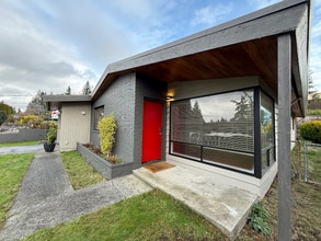 Building Photo - 20930 2nd Ave S