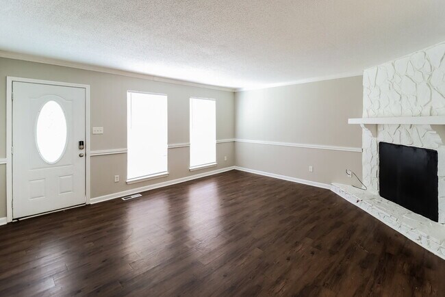 Foto del edificio - 6407 Tyler Loop Rd