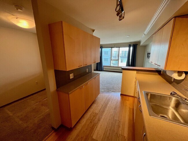 Building Photo - Luminaire Condominiums ~ Lake City