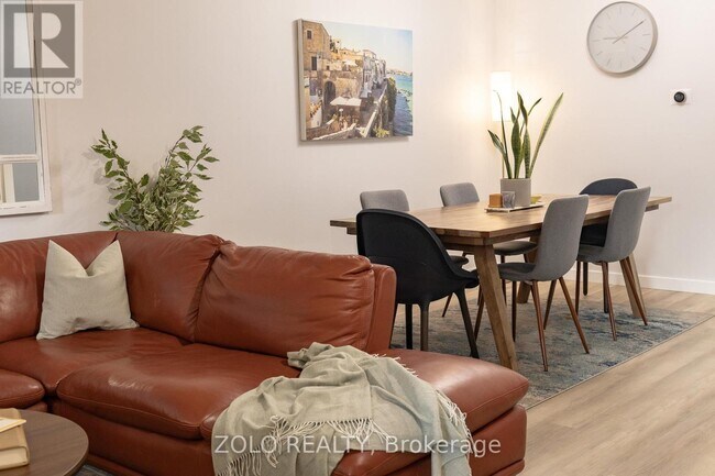 Photo du bâtiment - 2272 Mowat Ave