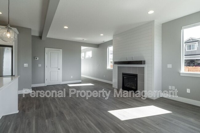 Building Photo - 711 NW 178th St