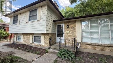Building Photo - 453 Castlegrove Blvd