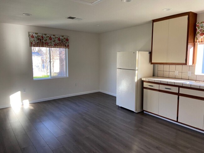 Foto del edificio - 2 bedroom 1 bath home