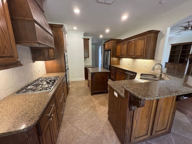 Building Photo - Beautiful Bossier City Home in Tiburon Nei...