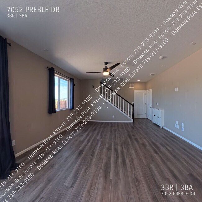 Foto del edificio - 7052 Preble Dr
