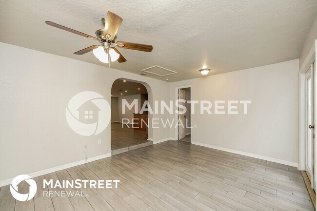 Foto del edificio - 2421 Harvard Rd