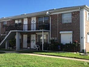 Building Photo - 190 E Olmstead Dr