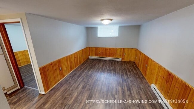 Building Photo - 1008 W. Bluff-E