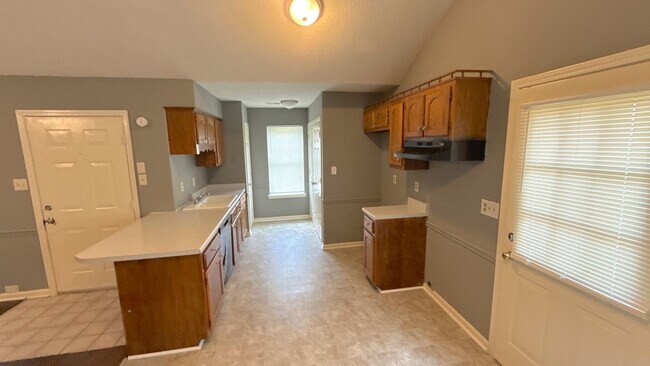 Foto del edificio - 5864 Ashridge Pl