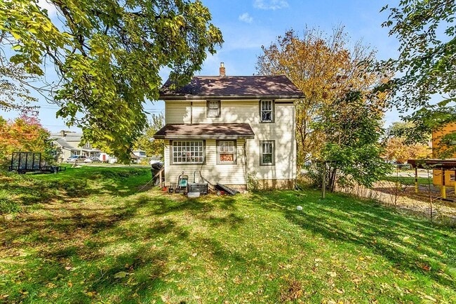 Building Photo - HANDYMAN-RENT-TO-OWN
