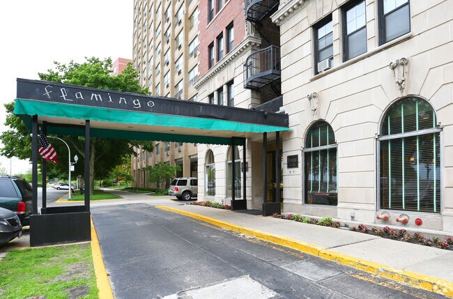 The Flamingo Apartments - Alquileres en Chicago, IL | Apartamentos.com