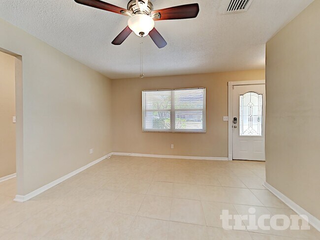 Foto del edificio - 2155 67th Ave S