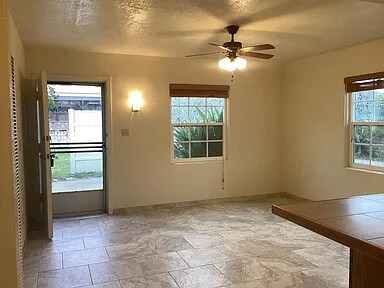 Foto del edificio - 248 E Clark Ave
