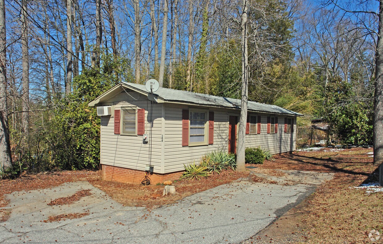 Building Photo - 100 Feldman Dr