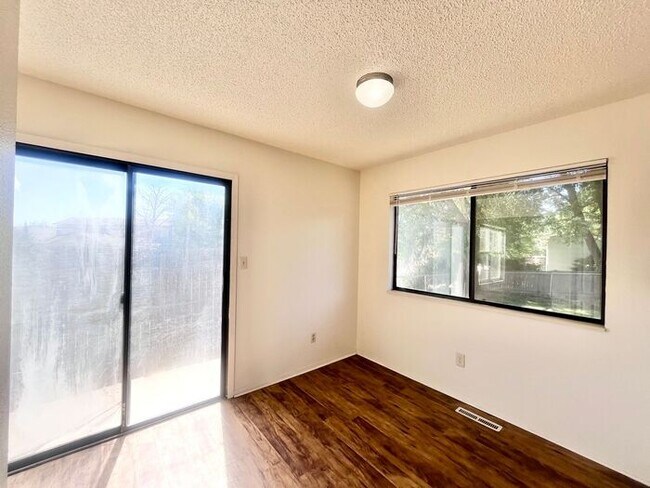 Foto del edificio - 3 Bedroom Home in SW Loveland!