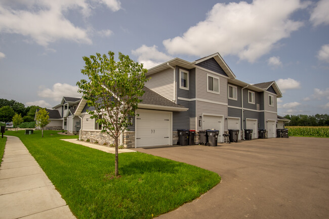 Building Photo - Peregrine Terrace