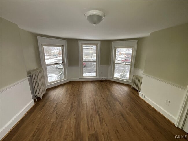 Building Photo - 127 Winslow St