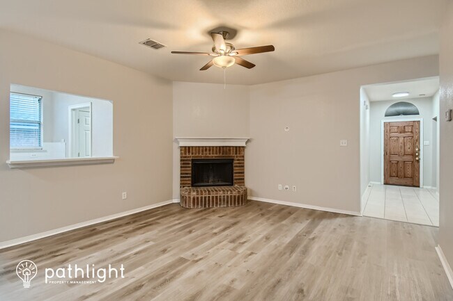Building Photo - 7101 Crenshaw Dr