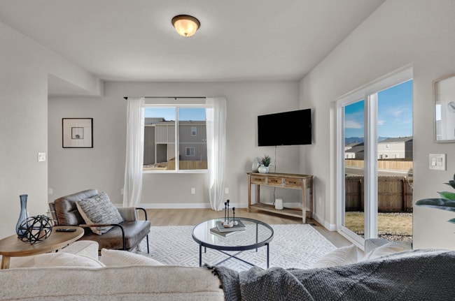 Foto del edificio - BRAND NEW HOME MINUTES FROM FORT CARSON AN...