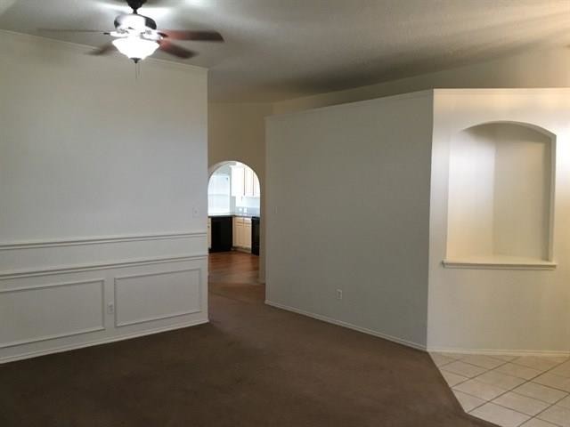 Foto del edificio - 5628 Creekhollow Dr