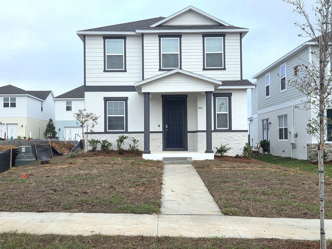 Foto principal - Brand New 2 Story 3/2.5 in Cypress Bluff