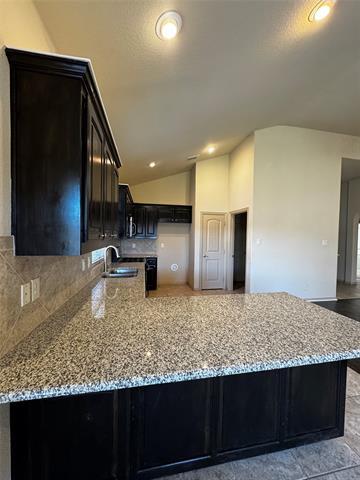 Foto del edificio - 2604 Triangle Leaf Dr