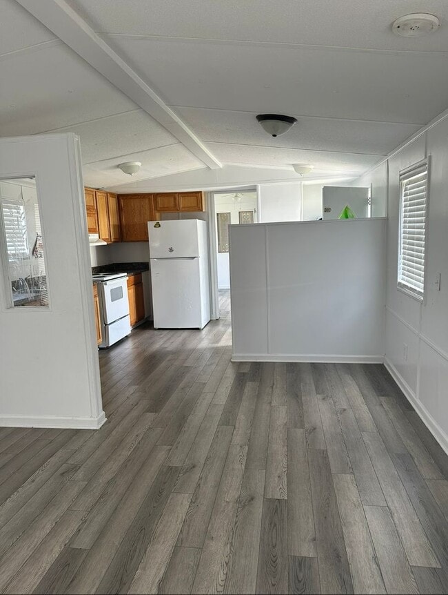 Building Photo - 4 Pin Oak Ln