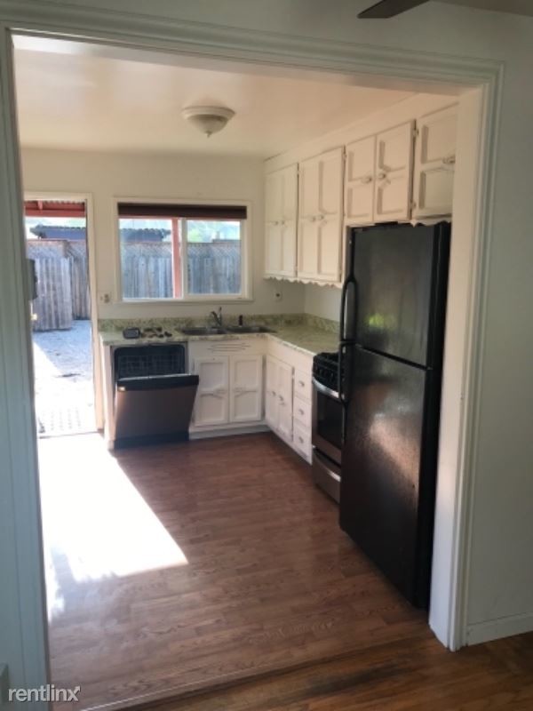 Foto del edificio - 3 br, 1 bath House - 130 S Seminary St