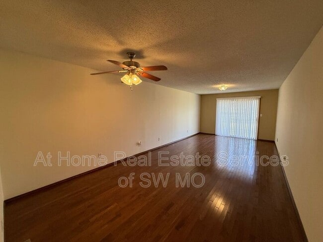 Building Photo - 3427 S Main