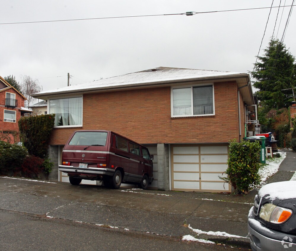 Foto del edificio - 401-405 N 44th St