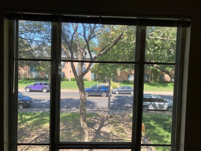 vista desde la ventana frontal - 6010 E University Blvd