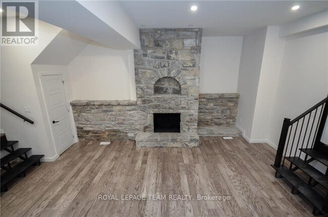Building Photo - 177 Cathcart St
