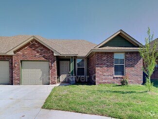 Building Photo - 1033 SW 91st St