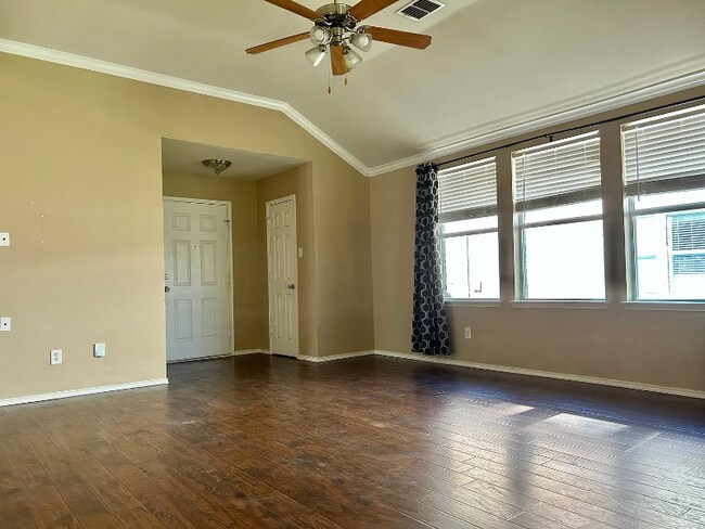 Building Photo - 419 Sweetgum Trail