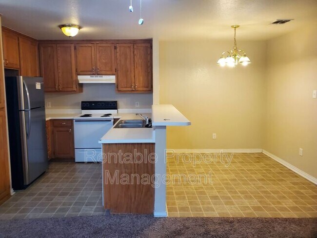 Foto del edificio - 1104 Turkey Creek Ct