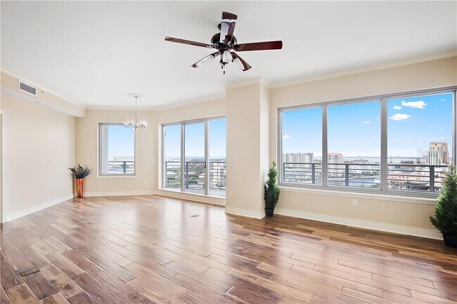 Foto del edificio - 449 S 12th St