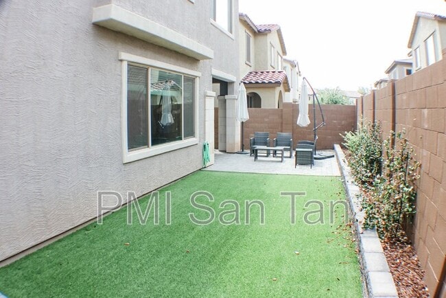 Foto del edificio - 4754 E Olive Ave