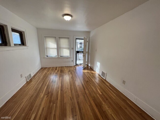 Building Photo - 2 br, 1 bath House - 16626 Monica St