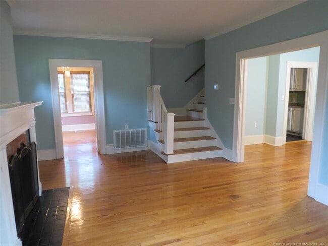 Building Photo - 202 Peach Tree St