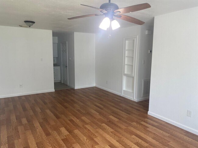 Foto del edificio - 3907 Cinnamon Cove Dr